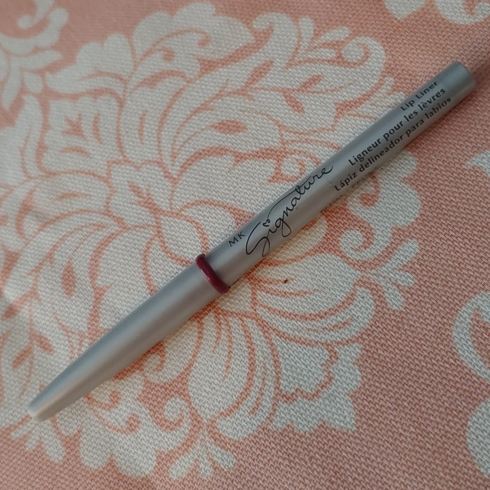 Mary Kay lip liner pencil plum